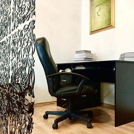 Lotus Apartment *