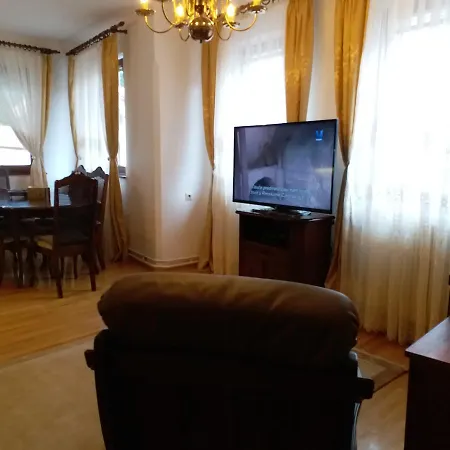 Lotus Apartment *